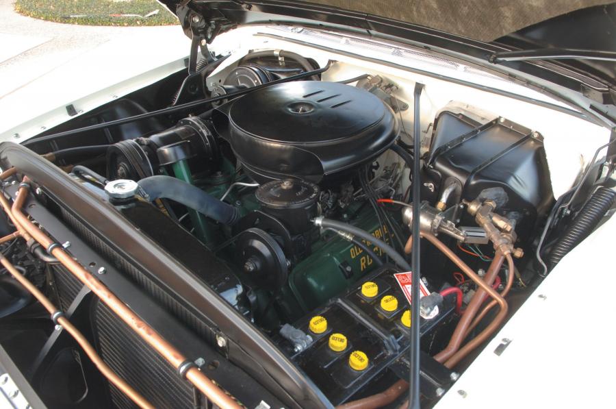  Oldsmobile 98 Starfire Convertible 1956 года  (фото 10 из 14)